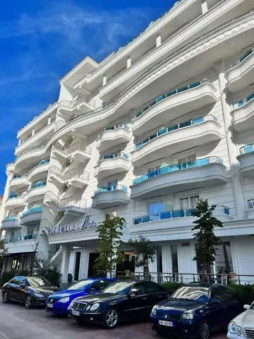 Fafa Deluxe Apartments Golem