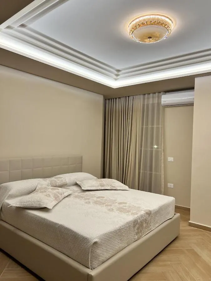 Fafa Deluxe Apartments Golem